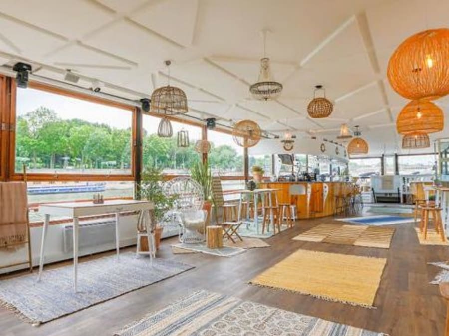 Péniche L'Eiffel en Seine à Paris 7ème