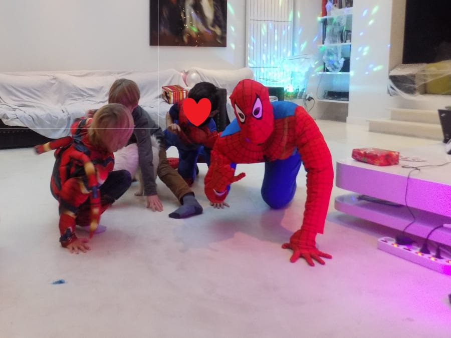 Anniversaire Spiderman 3 9 Ans A Domicile Ile De France Funbooker