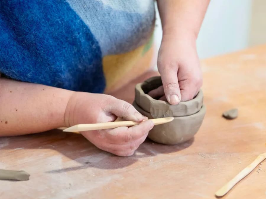 Introduction to ceramic modeling in Paris 19th district