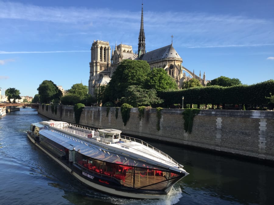 Almuerzo en el Sena con Bateaux-Mouches París