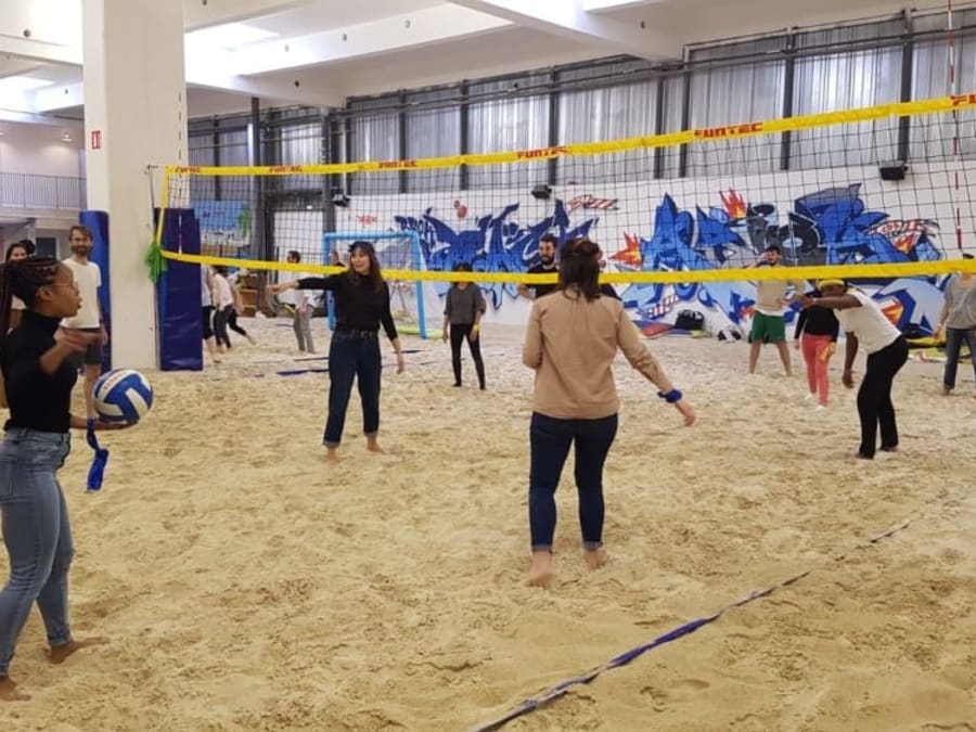 Team Building Plage en intérieur à Paris