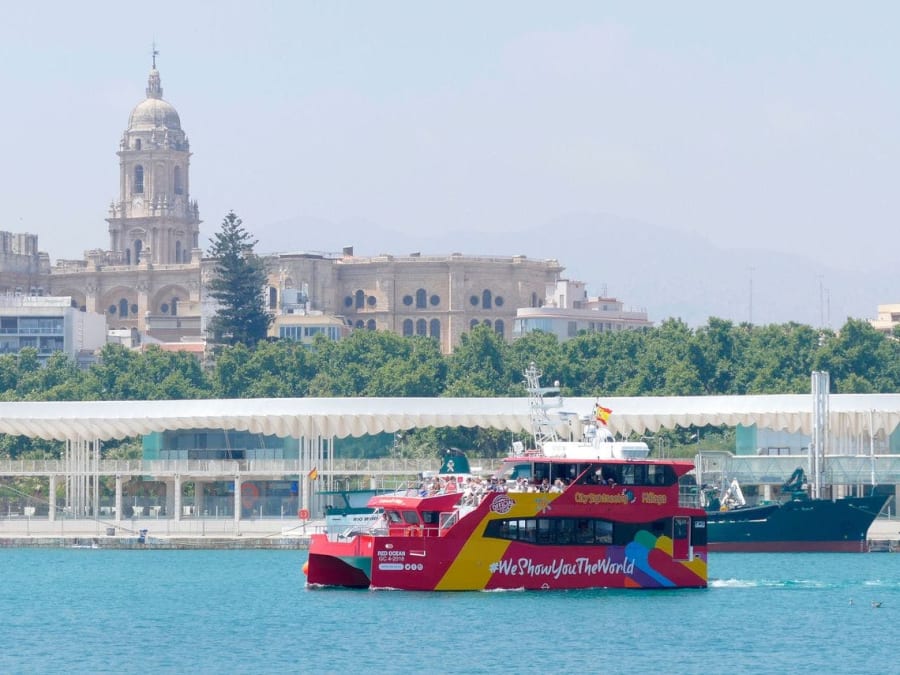 Paseo en barco por la bahía de Málaga