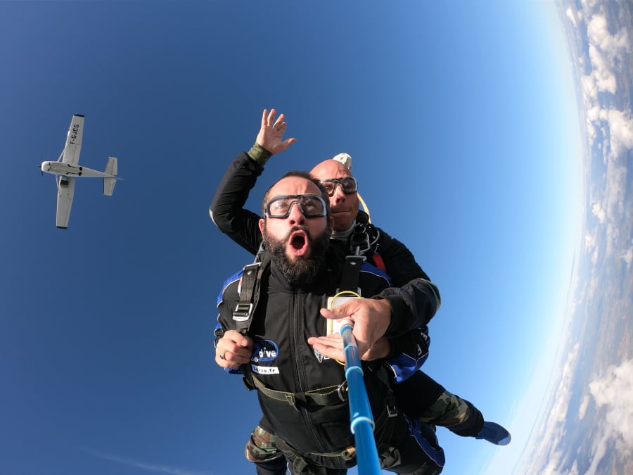 Tandem skydiving in La Flèche (72)