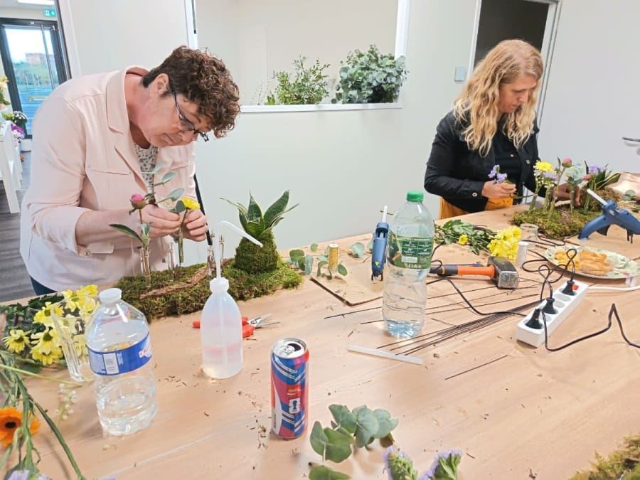 Atelier bouquet de fleurs fraiches parent/enfant à Poitiers (86)