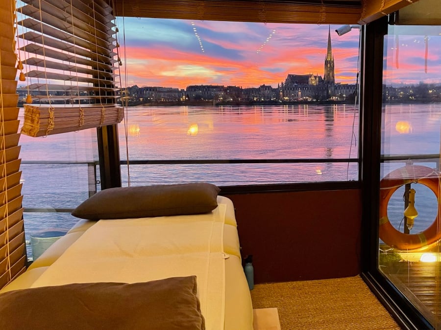Croisière massage & jacuzzi à Bordeaux (33)