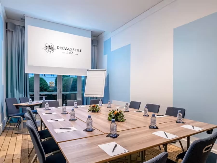 Dream Castle Hôtel **** (77)