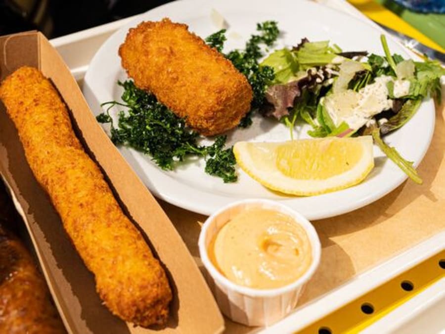 Food Tour "No Diet Club" Ixelles district, Brussels