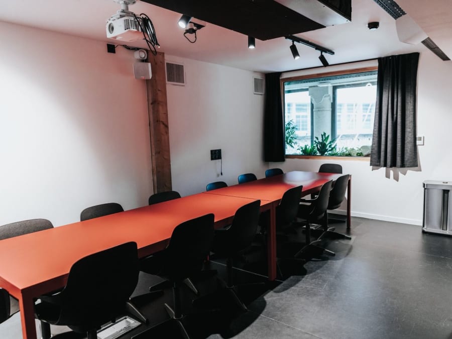 The People Lyon (69)