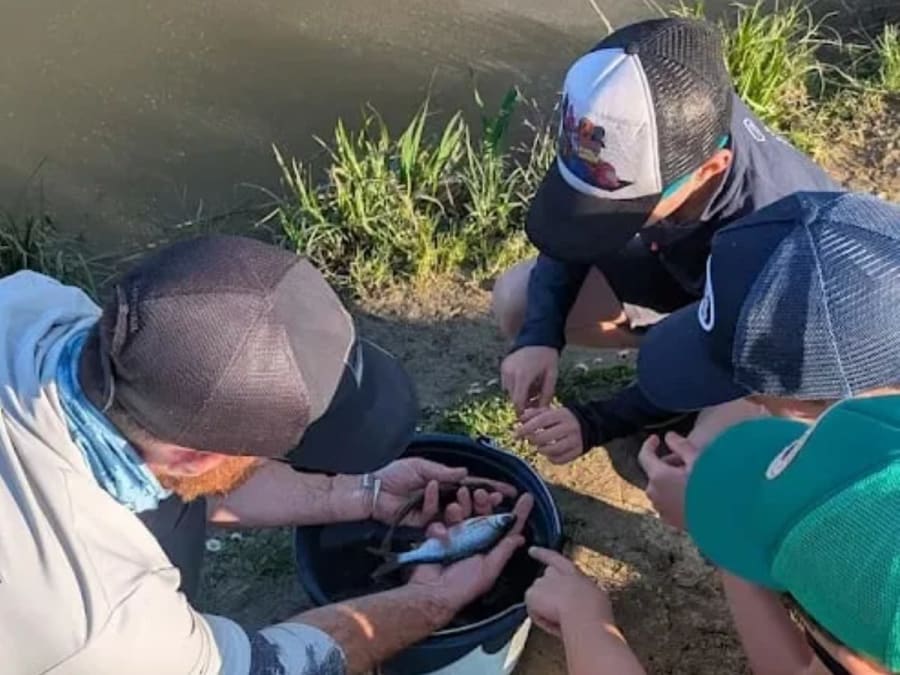 Initiation à la pêche en binôme parent-enfant à Toulouse (31)