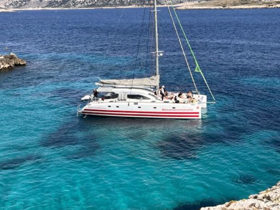 Journée en catamaran & baignade dans les Calanques (13)