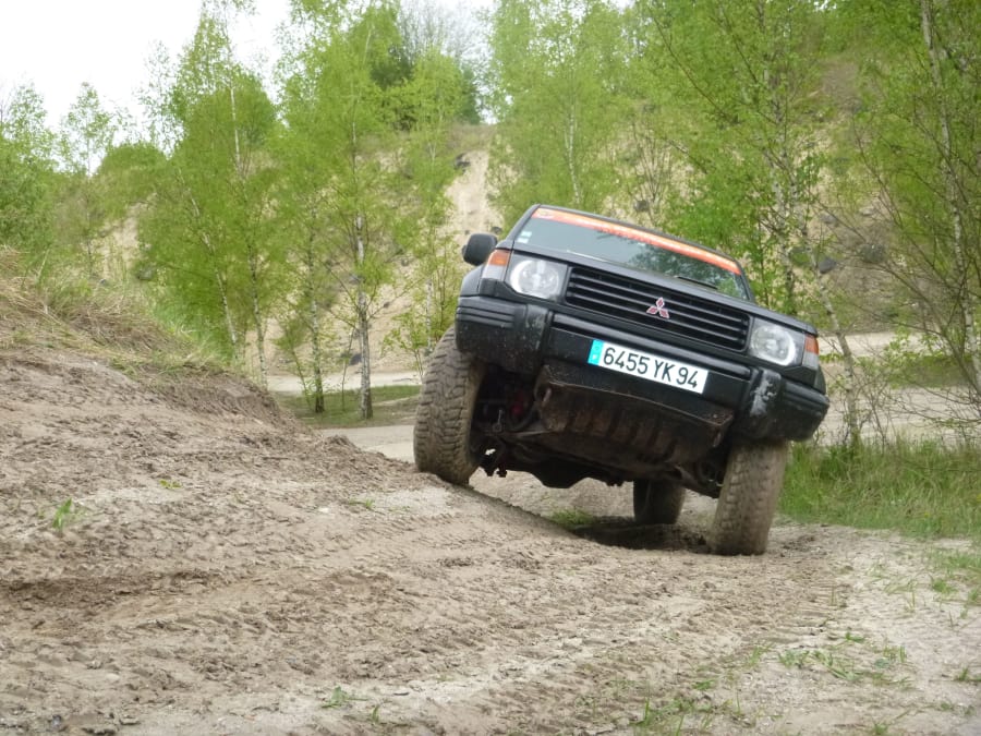 4x4 off-road driving course near Cahors