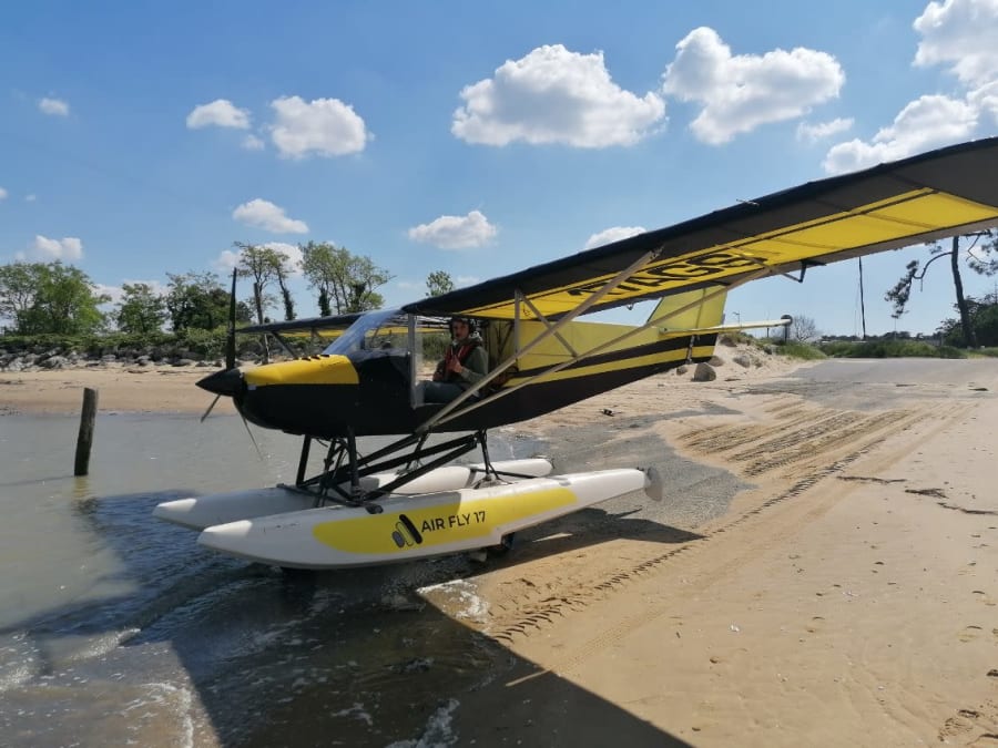 Iniciación al pilotaje de hidroaviones ultraligeros en Marennes 