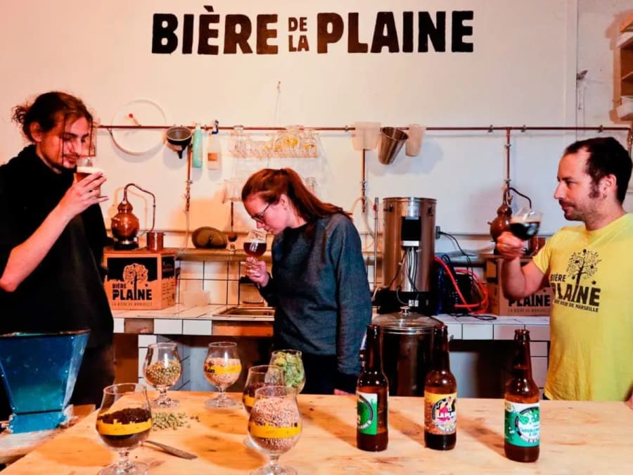 Brewing initiation day in Marseille 6th district