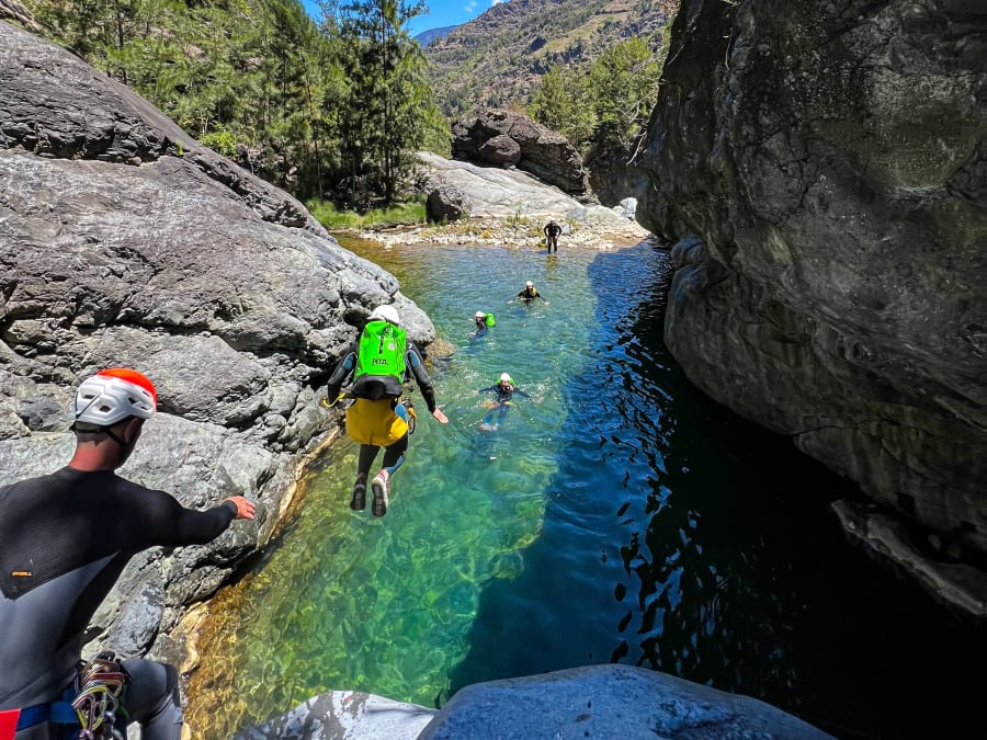 Canyoning in the Bras Rouge gorges in Cilaos (97)