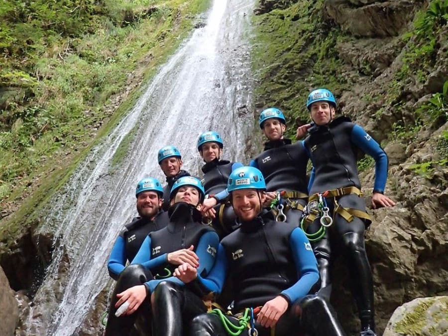 Canyoning sportif au Canyon de Montmin près d'Annecy (74)