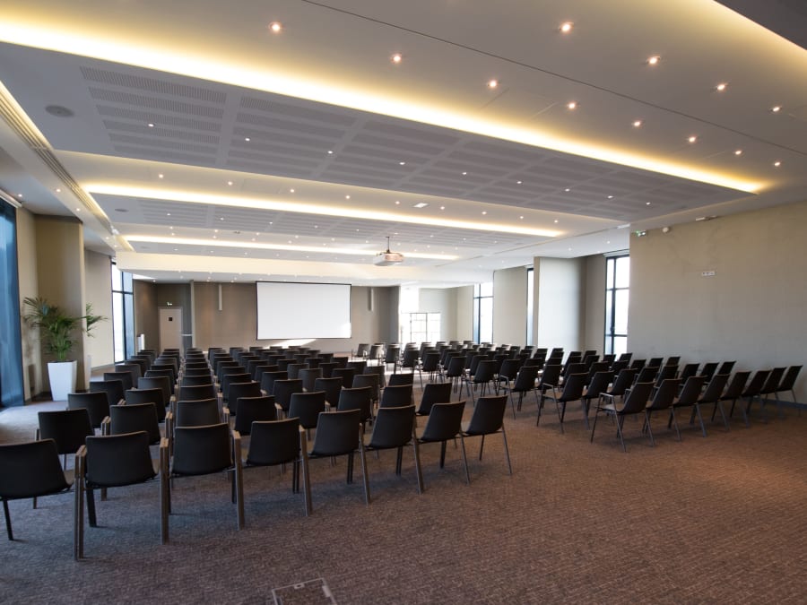 Pullman Paris Roissy CDG Airport ****