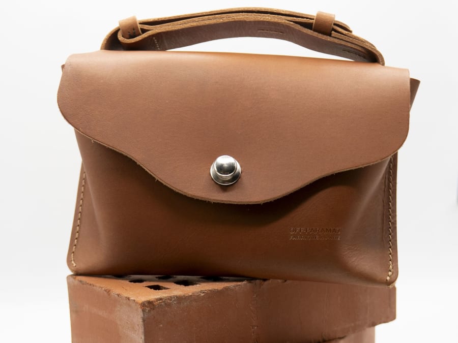 Leather goods workshop in Paris 1st district