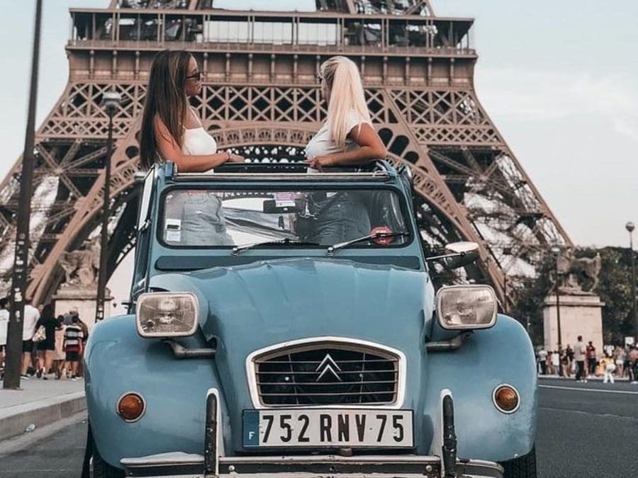 2CV car ride in Paris