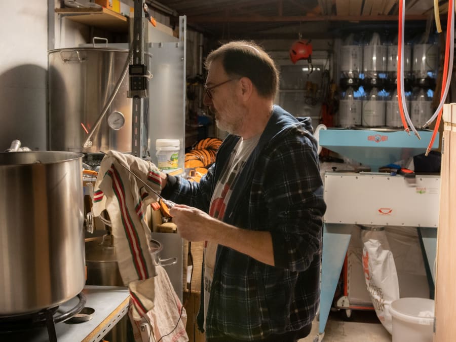 Taller de elaboración de cerveza en Perigny (17)