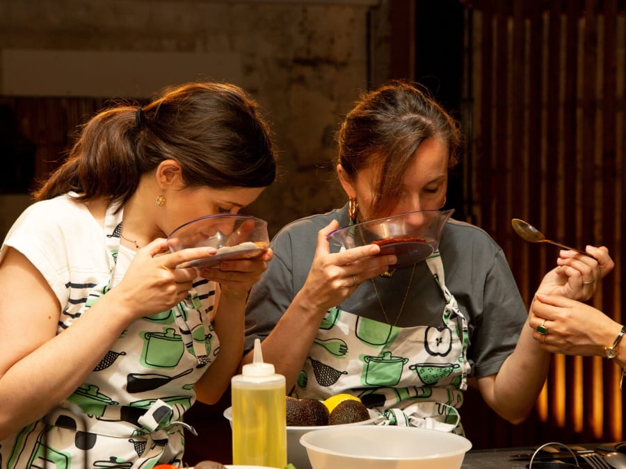 Taller de cocina japonesa y comida en el distrito 8 de París