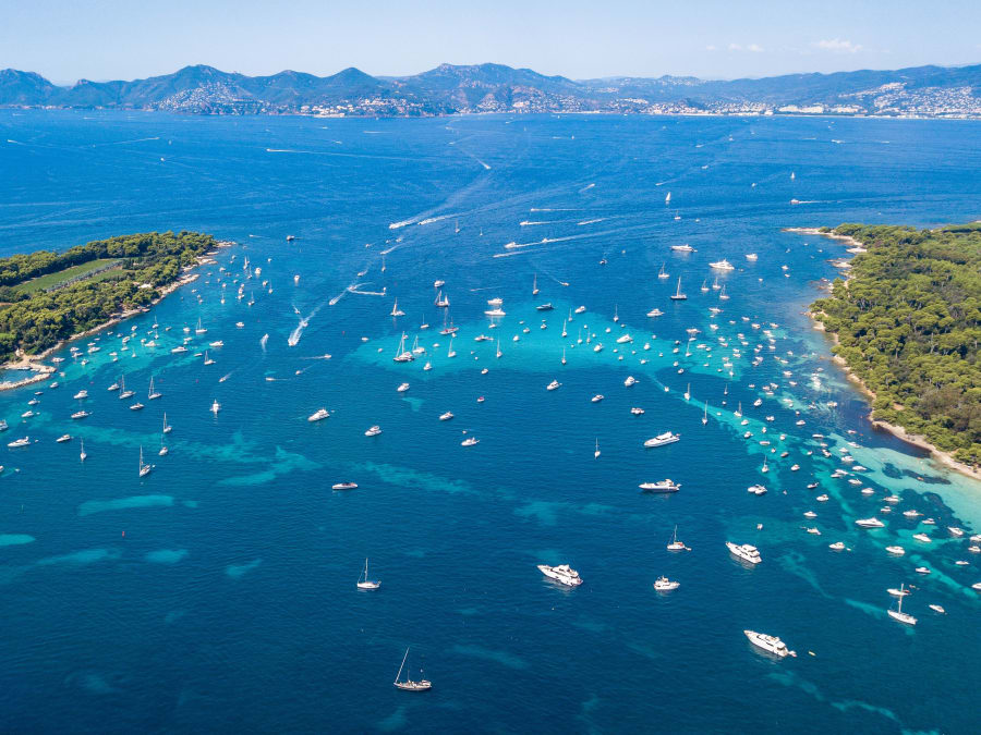 Journée catamaran vers les îles de Lérins depuis Saint-Raphaël