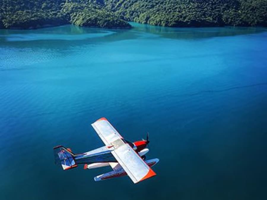 Vol En Hydravion Au-Dessus Du Lac De Serre-Ponçon (05)