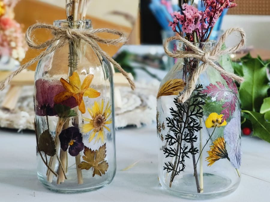 Atelier vase fleuri  à Luchapt (86)