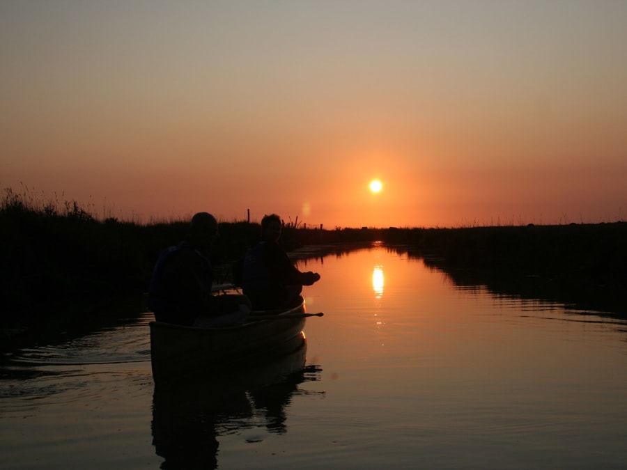Team Building balade en Canoë en soirée à Sallertaine (85)