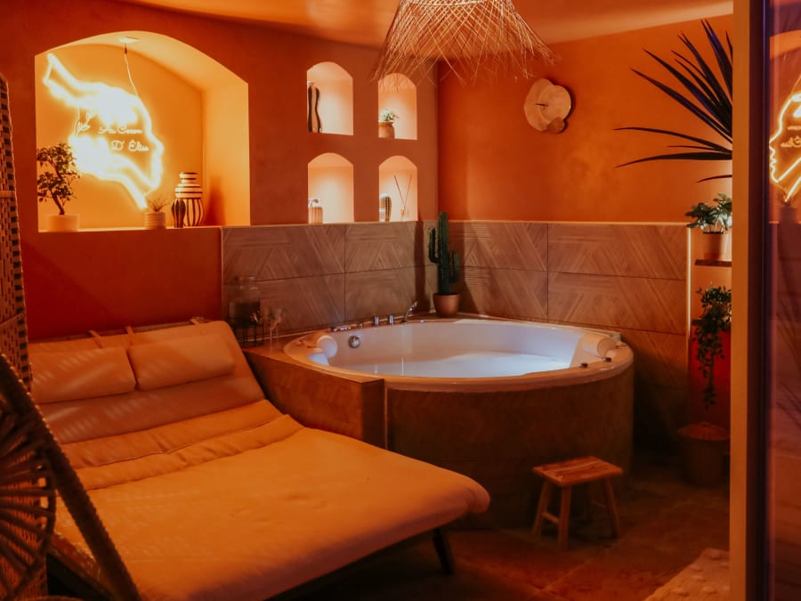 Gommage du corps à Saint-Seine-l'Abbaye (21)