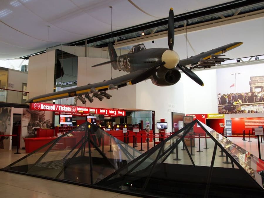 Entrada para el Memorial de Caen (14)