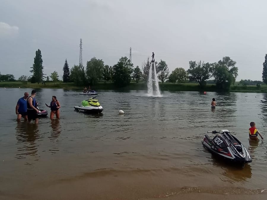 Iniciación al Flyboard en Varennes-sur-Seine (77)