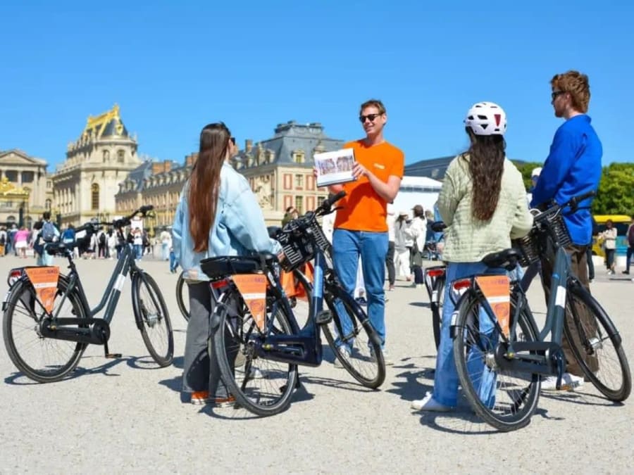 "Palace of Versailles" Guided Bike Tour