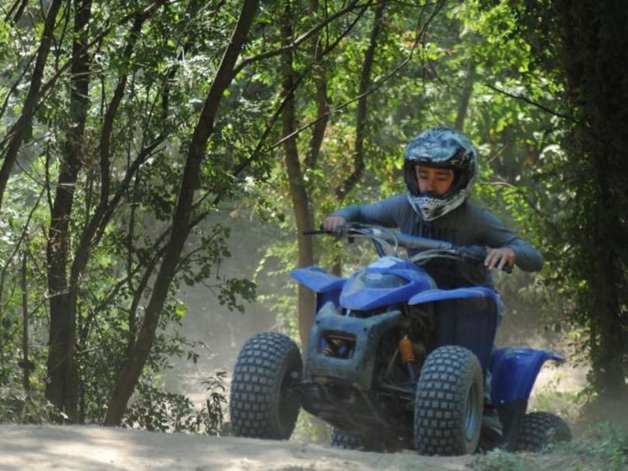 Anniversaire pilotage de Quad 6-16 ans proche de Lyon (69)