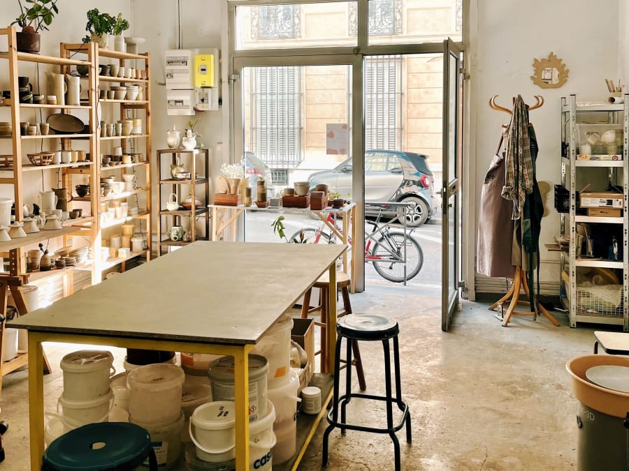 Taller de iniciación a la cerámica en el distrito 1 de Marsella