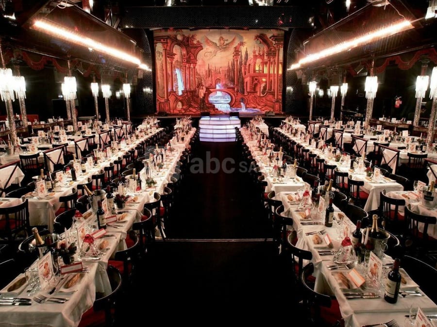 Tickets for dinner and show at Paradis Latin in Paris