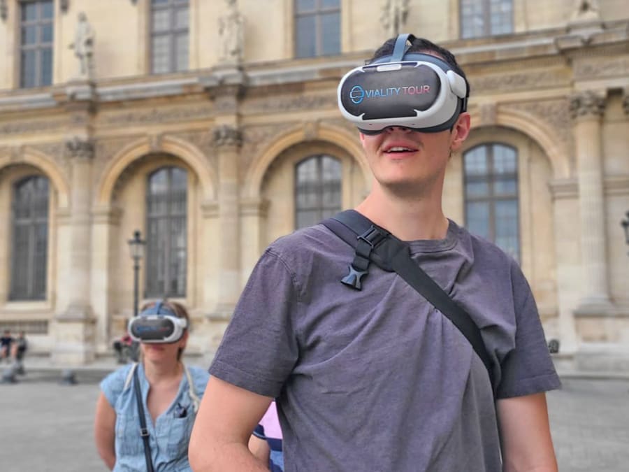 Team building Balade & Expérience réalité virtuelle au Louvre