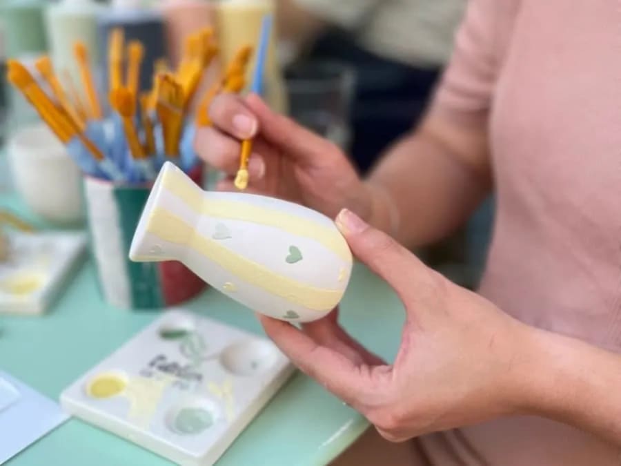 Atelier peinture sur céramique & goûter à Versailles (78)