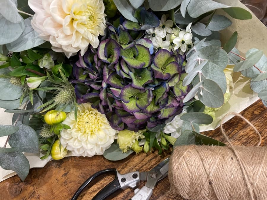 Atelier bouquet de fleurs fraîches à Paris 11ème
