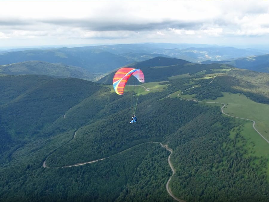 Paragliding flight in Gérardmer over the Vosges Park