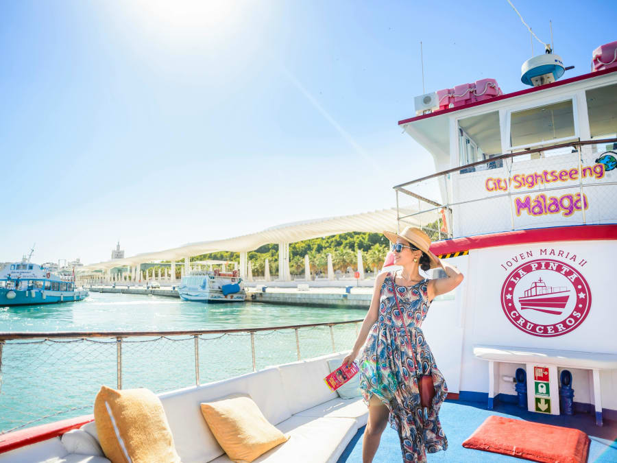 Paseo en barco por la bahía de Málaga