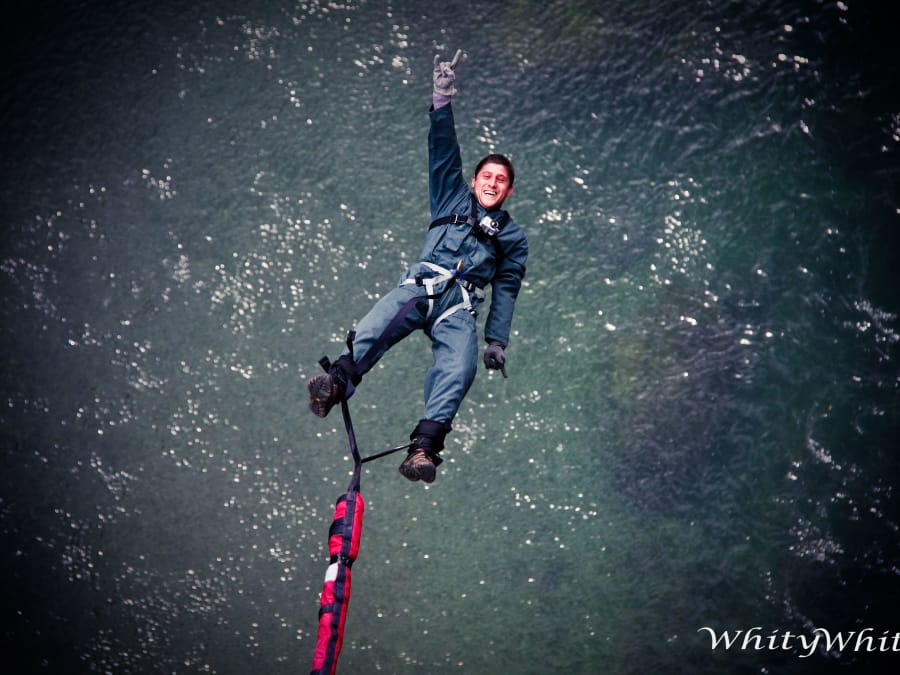 Le 107" bungee jumping in the heart of the Gorges du Tarn