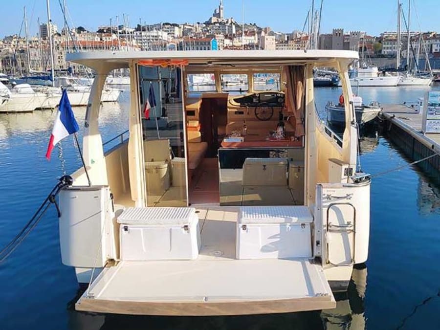 Soirée en bateau au départ de Marseille, rive droite (13)