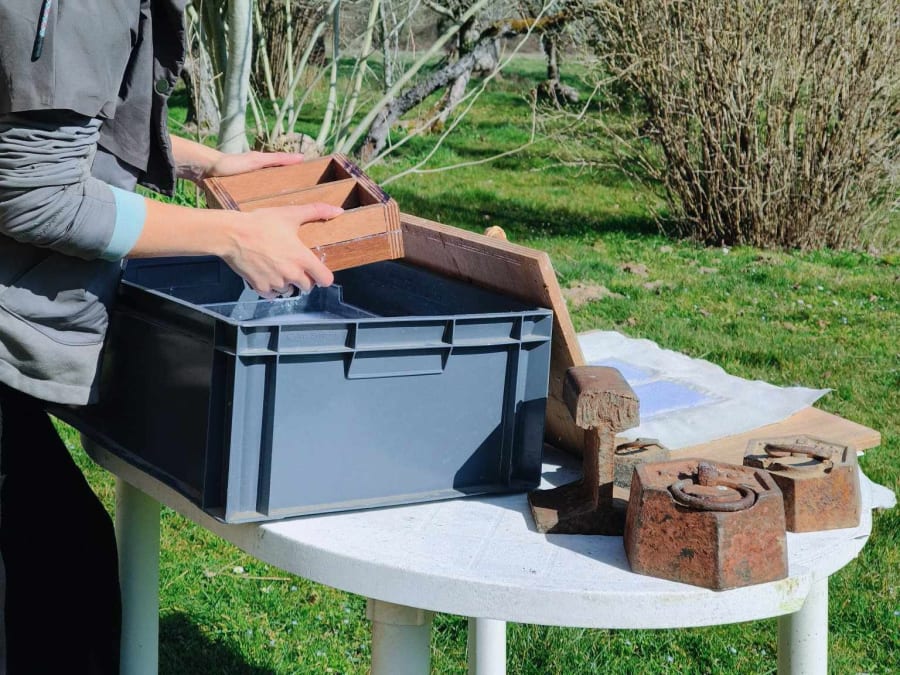 Recycled paper workshop in Luchapt (86)