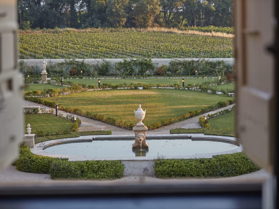 Château de Fonscolombe ***** au Puy-Sainte-Réparade (13)