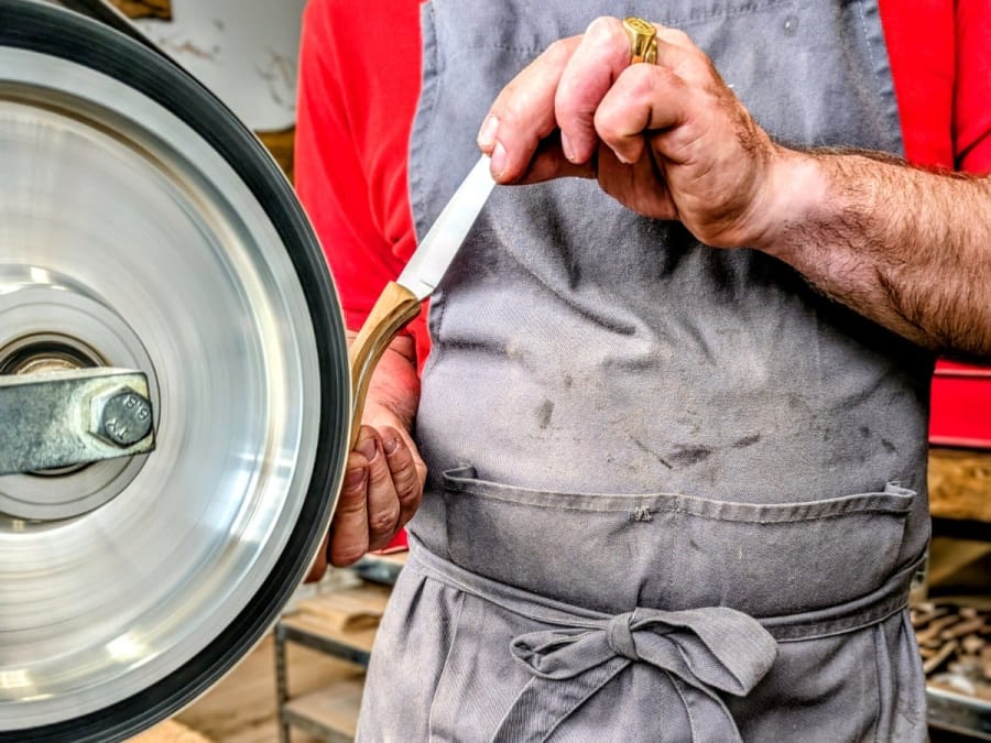 Workshop voor het maken van 6 tafelmessen in Angers (49)