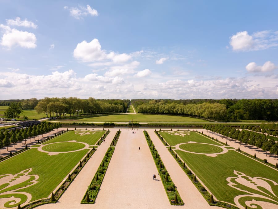Electric bike day trip from Amboise to Château de Chambord
