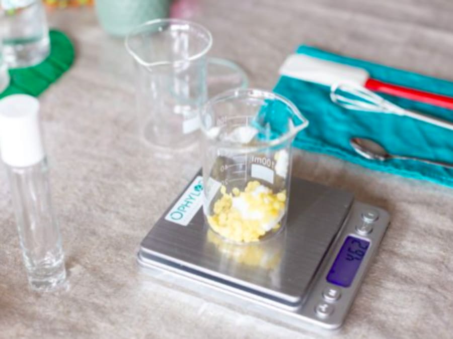 Anniversaire création de cosmétiques 8-12 ans à domicile (IDF)