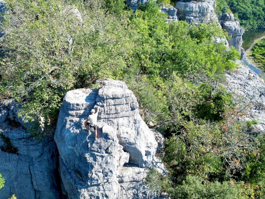 Climbing the Gorges du Chassezac in Ardèche (07)