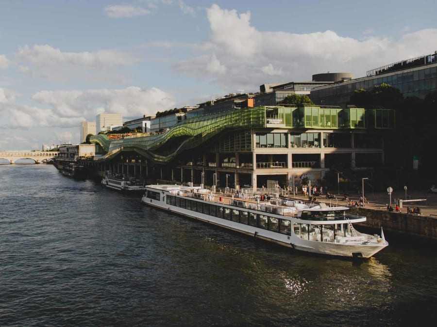 Dîner / Déjeuner croisière péniche Le Diamant Bleu à Paris