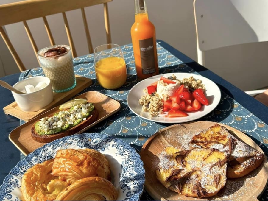 Atelier peinture sur céramique & brunch à Paris 16ème